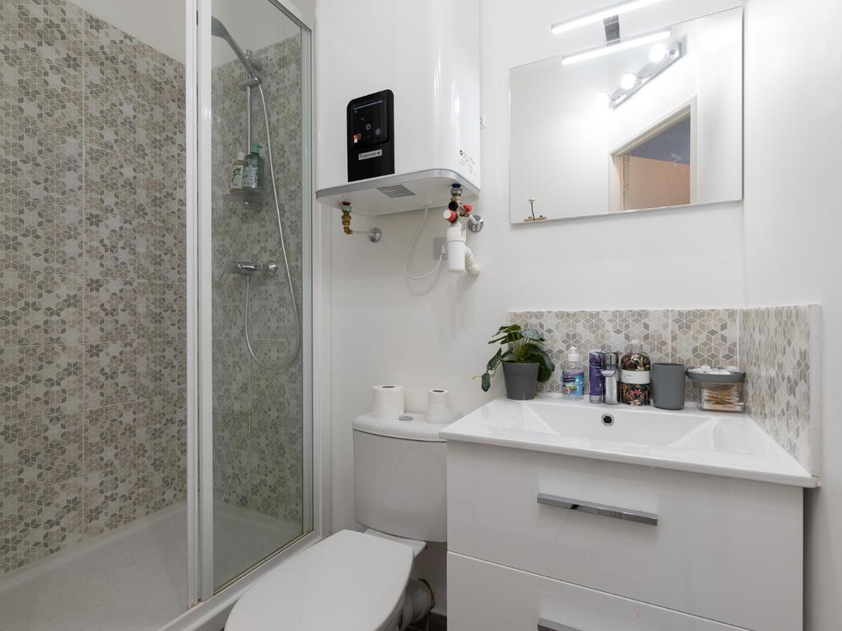 Studio Cosy Proche Lyon Part Dieu Apartment วีเลอร์บาน ภายนอก รูปภาพ